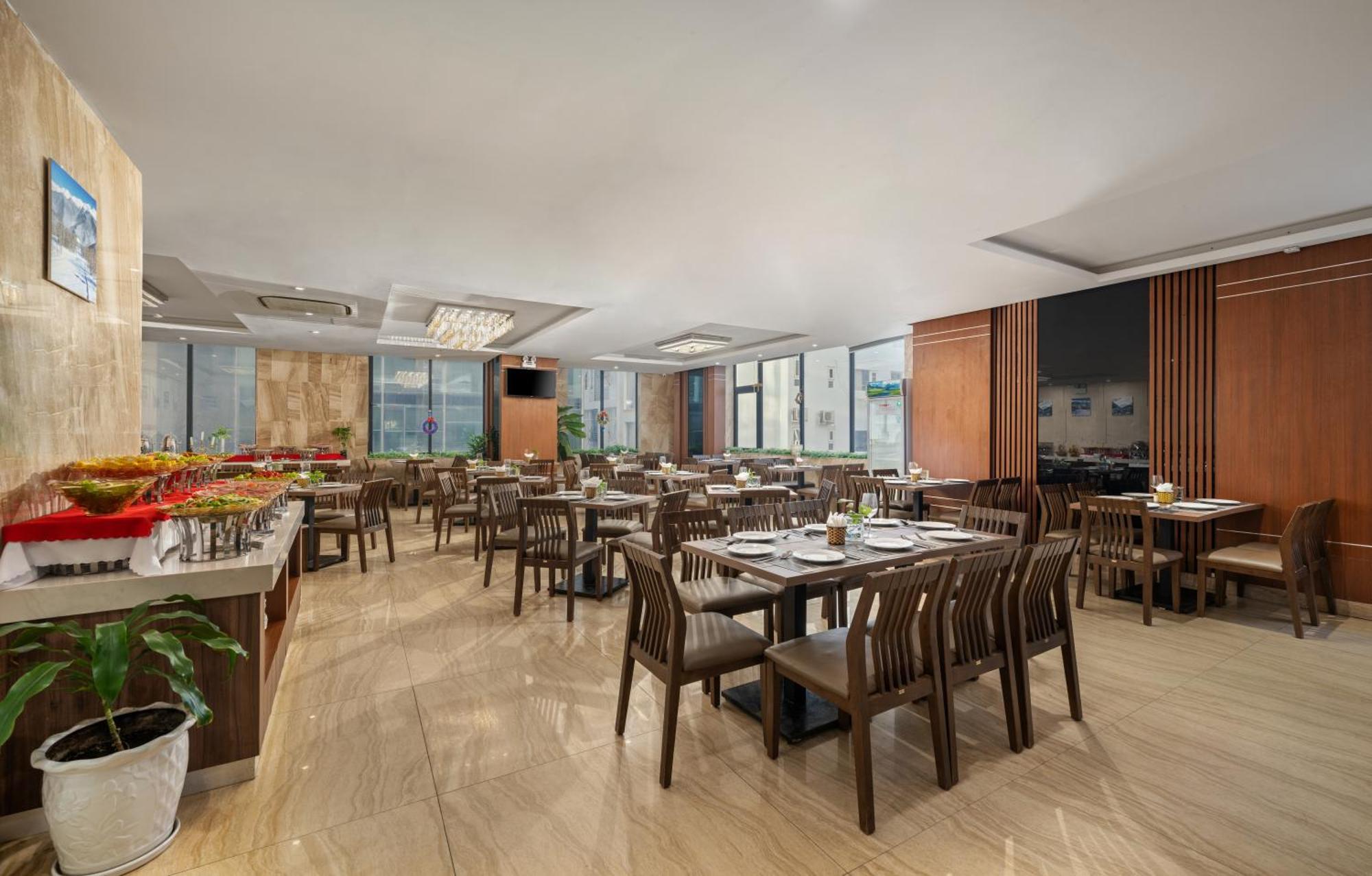 Sochi Hotel Nha Trang Beach Buitenkant foto