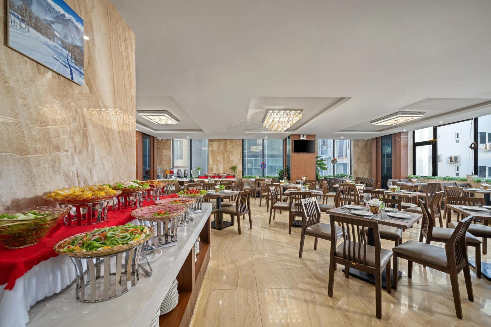 Sochi Hotel Nha Trang Beach Buitenkant foto
