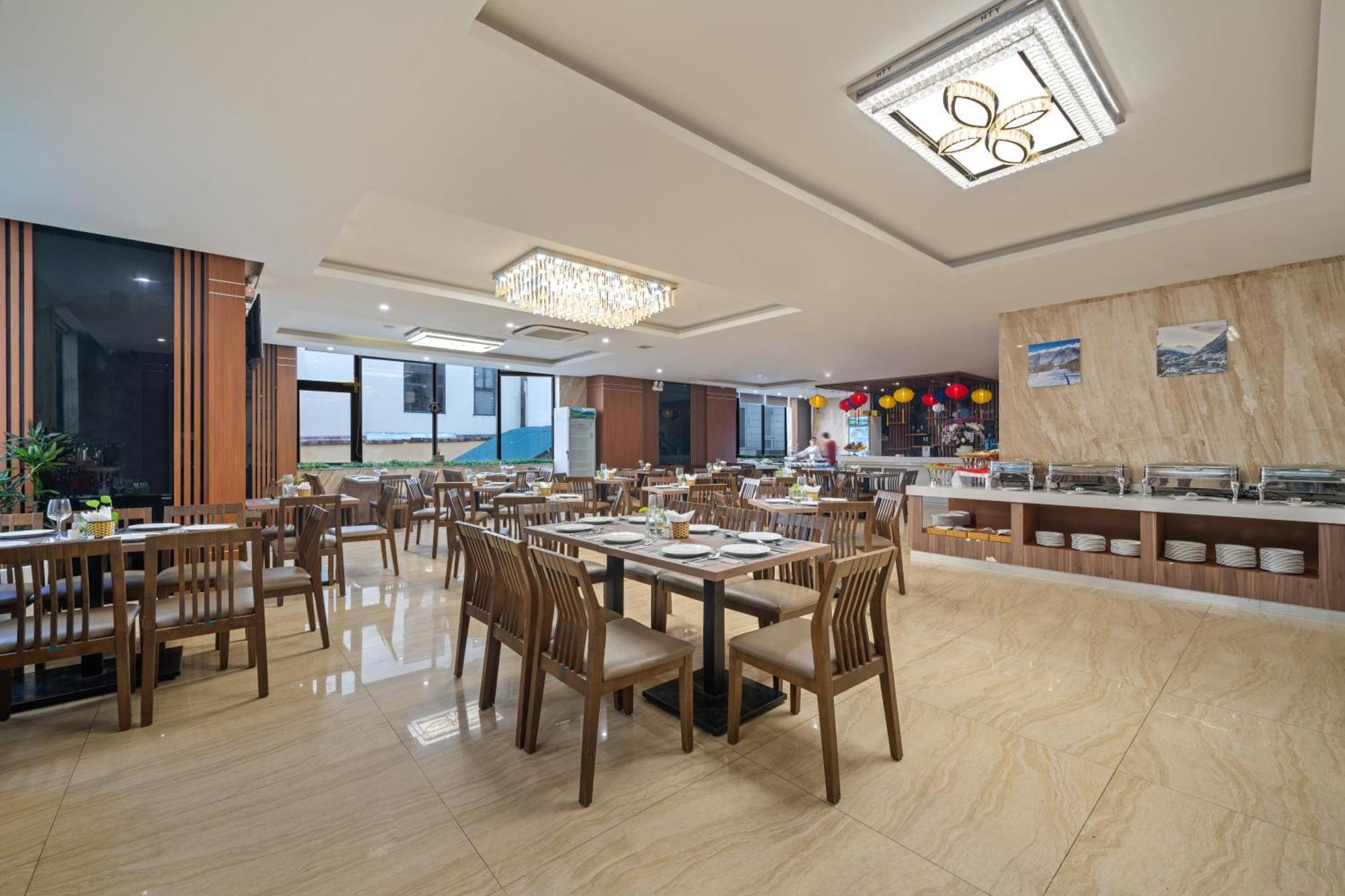 Sochi Hotel Nha Trang Beach Buitenkant foto