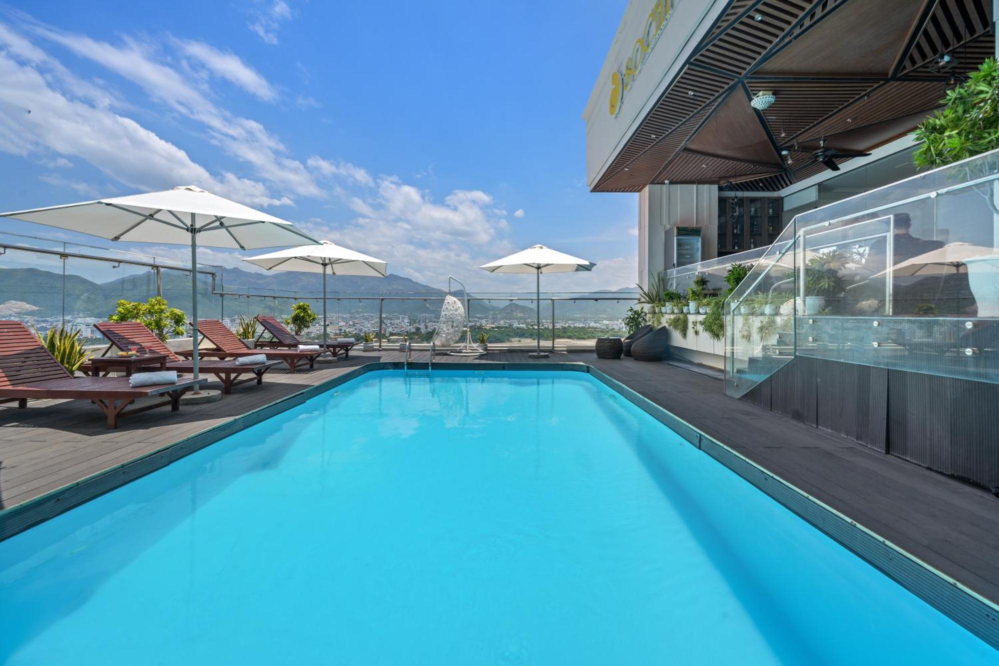 Sochi Hotel Nha Trang Beach Buitenkant foto