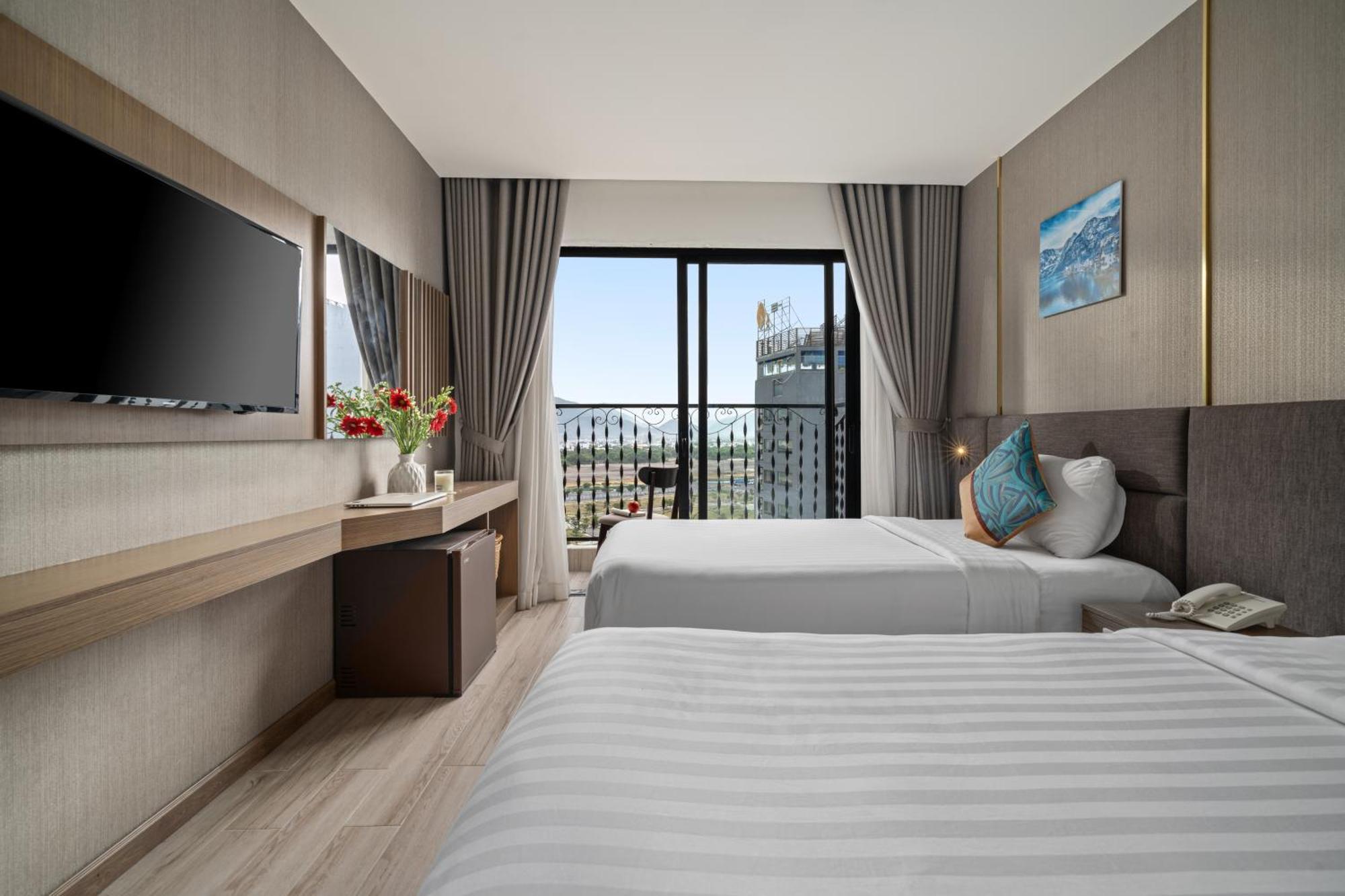 Sochi Hotel Nha Trang Beach Buitenkant foto