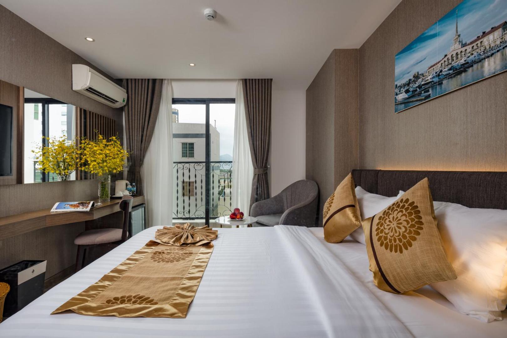 Sochi Hotel Nha Trang Beach Buitenkant foto