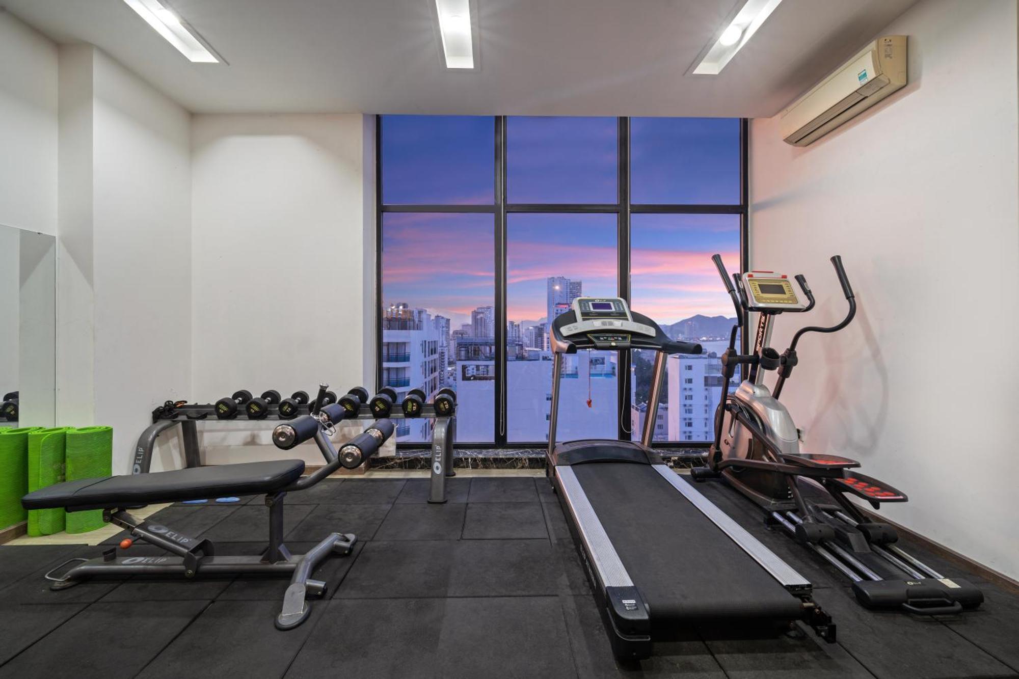 Sochi Hotel Nha Trang Beach Buitenkant foto