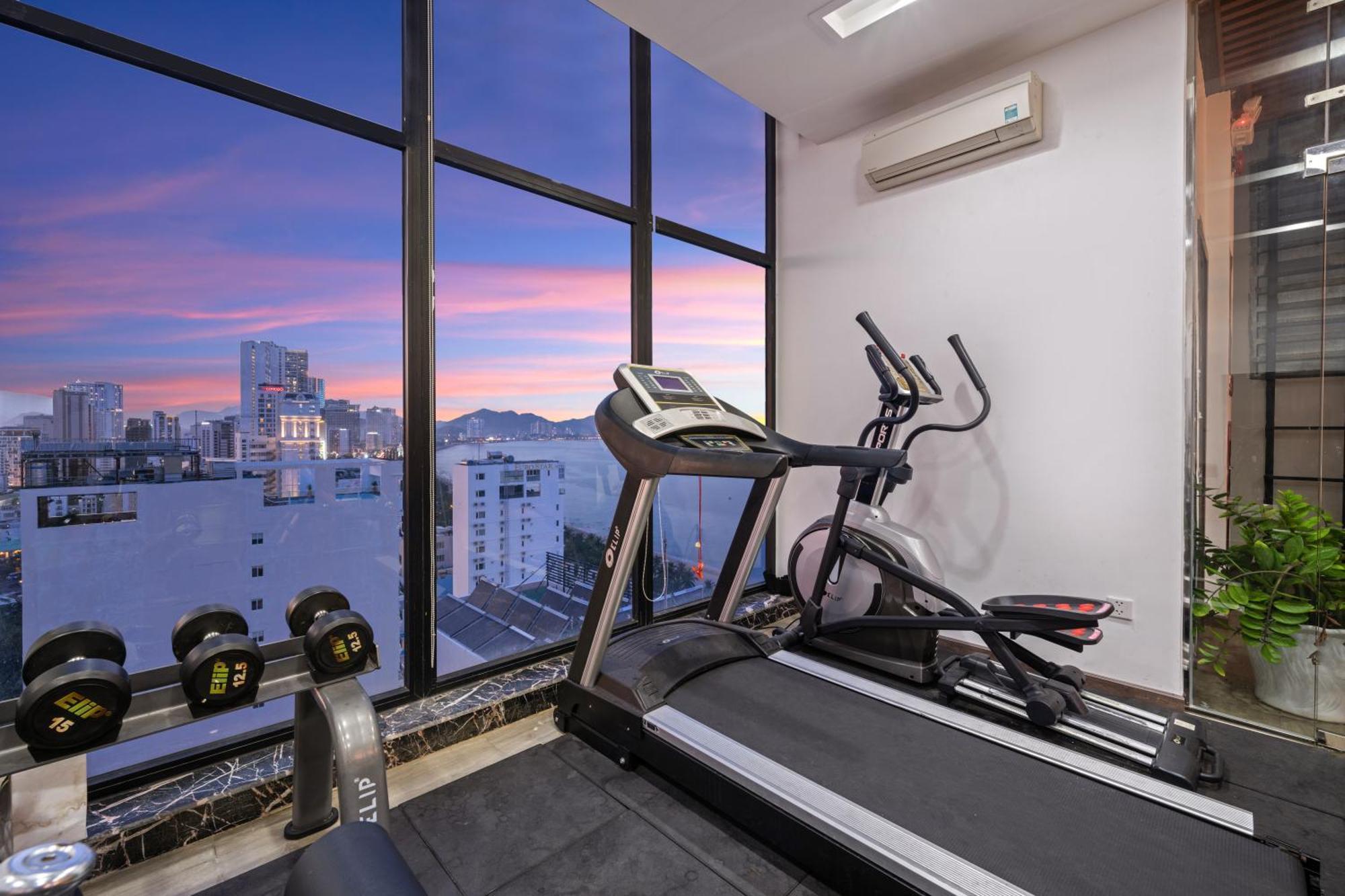 Sochi Hotel Nha Trang Beach Buitenkant foto