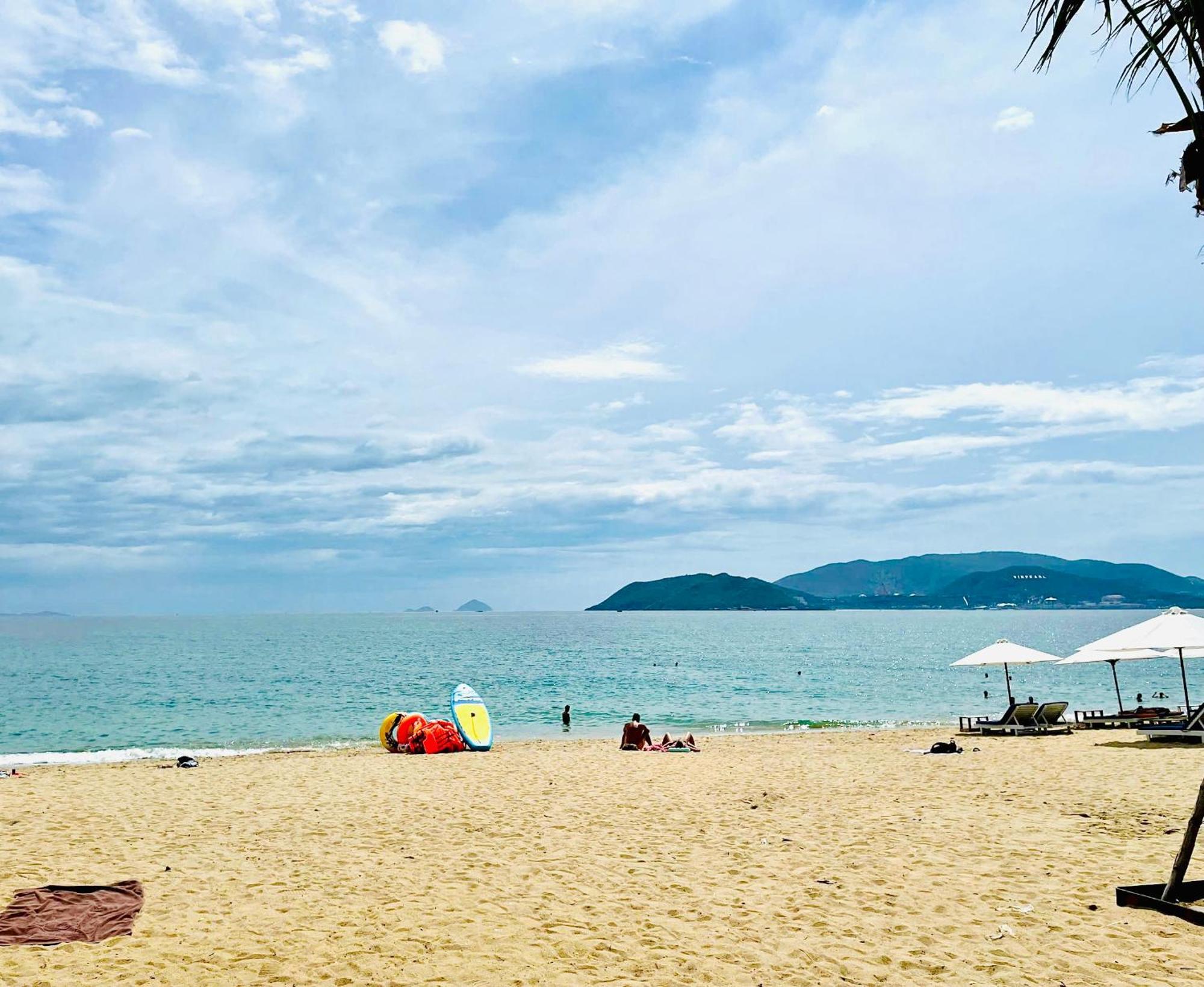 Sochi Hotel Nha Trang Beach Buitenkant foto